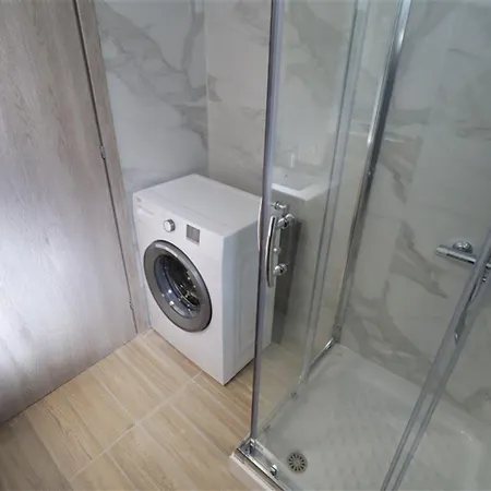 度假居 Aladia 尼基季