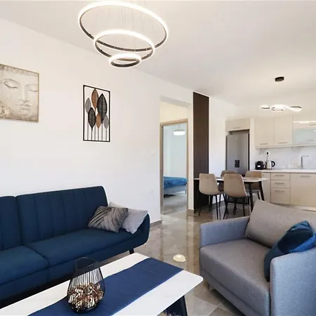 Aladia * Nikiti (Sithonia)